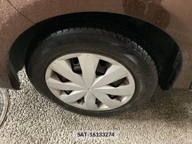 Toyota VITZ 2011-11 8746645-5