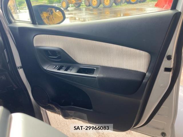 Toyota VITZ 2017-09 8746628-16