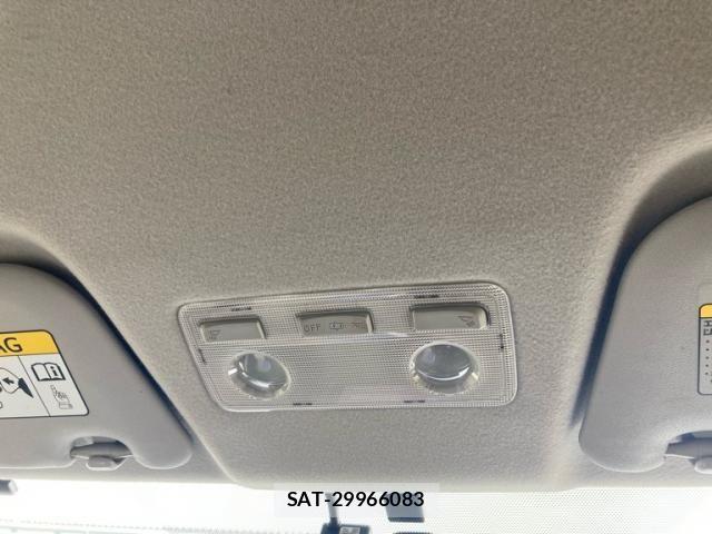 Toyota VITZ 2017-09 8746628-25