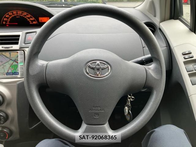 Toyota VITZ 2007-10 8746647-15