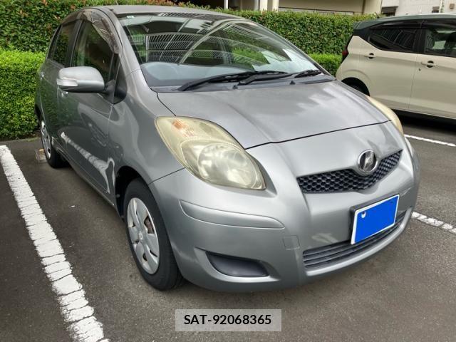 Toyota VITZ 2007-10 8746647-1