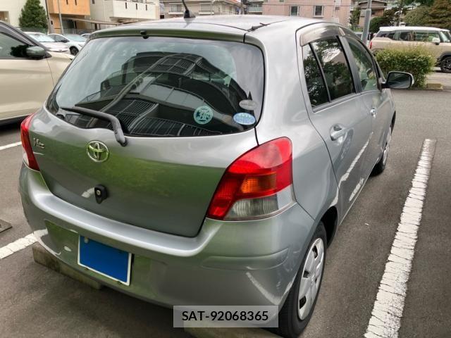 Toyota VITZ 2007-10 8746647-6