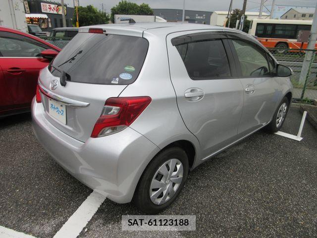 Toyota VITZ 2015-09 8782517-3