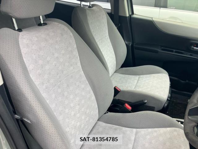 Toyota VITZ 2011-06 8782523-11