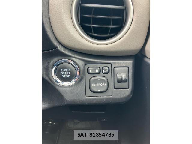 Toyota VITZ 2011-06 8782523-14