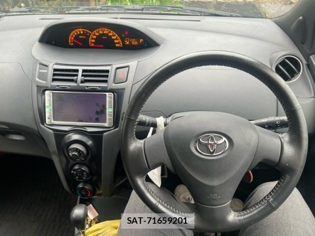 Toyota VITZ 2007-09 8782520-10