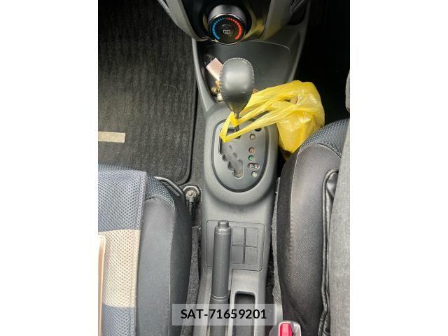 Toyota VITZ 2007-09 8782520-15