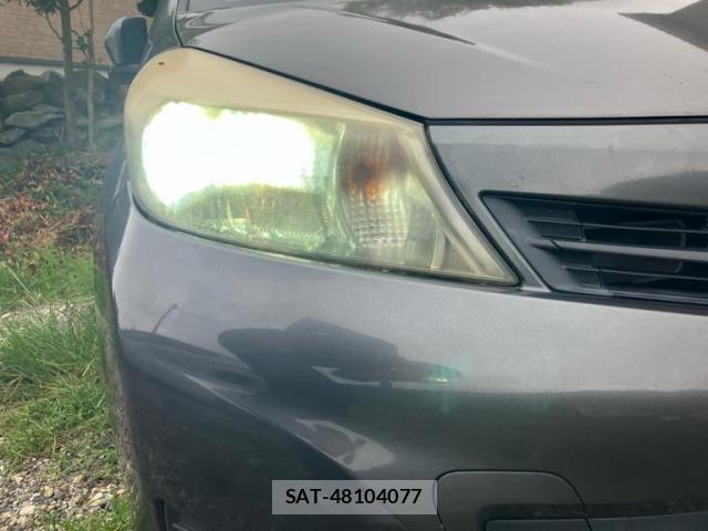 Toyota VITZ 2011-10 8782525-4
