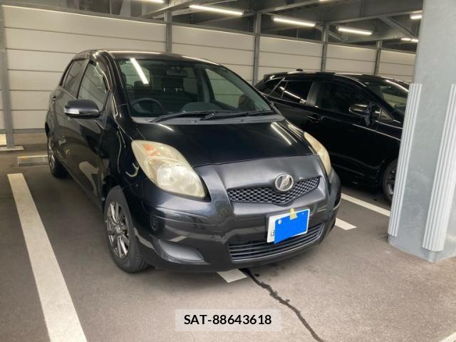 Toyota VITZ 2009-10 8782526-1