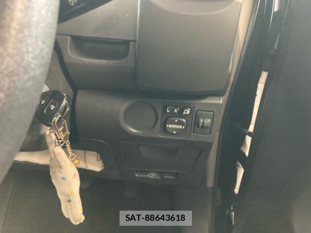 Toyota VITZ 2009-10 8782526-19