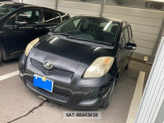 Toyota VITZ 2009-10 8782526-2