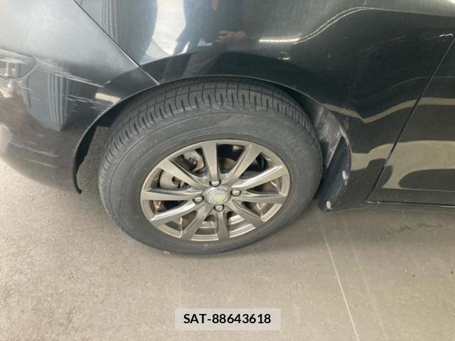 Toyota VITZ 2009-10 8782526-4