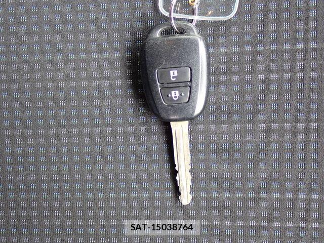 Toyota VITZ 2019-03 8782515-12