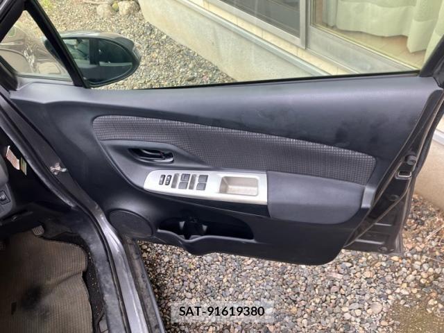 Toyota VITZ 2014-08 8782522-12