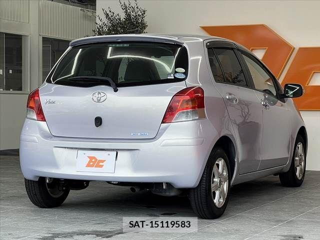 Toyota VITZ 2010-07 8797859-14