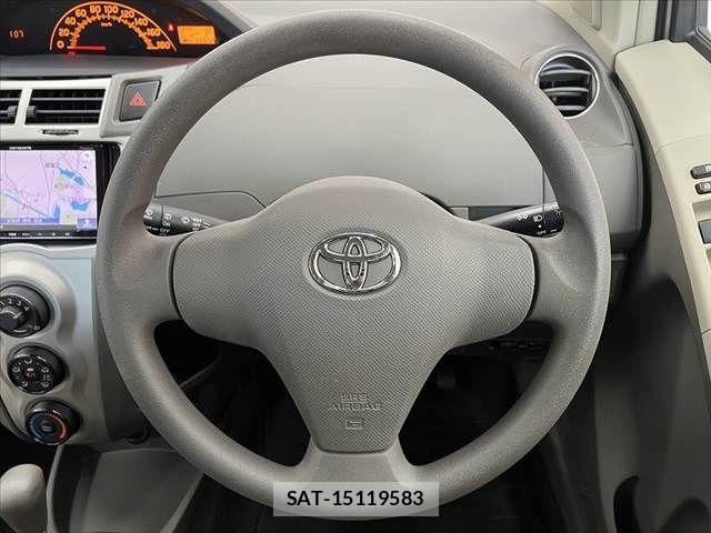 Toyota VITZ 2010-07 8797859-26