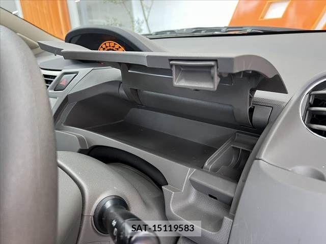 Toyota VITZ 2010-07 8797859-29