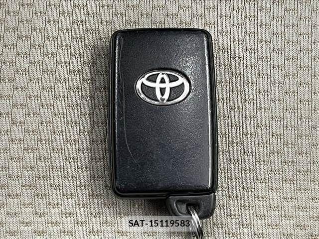 Toyota VITZ 2010-07 8797859-6