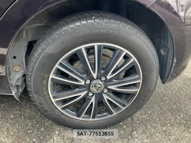 Toyota VITZ 2013-09 8832351-10