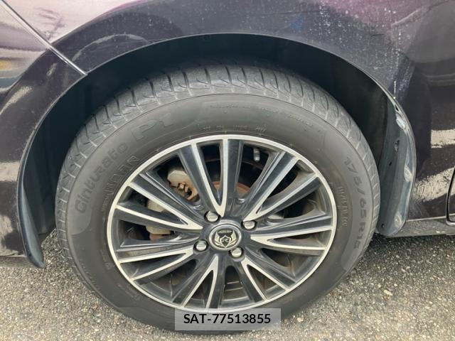 Toyota VITZ 2013-09 8832351-11