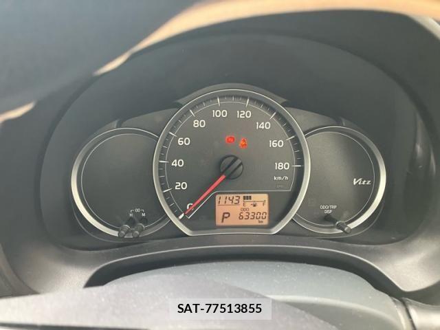 Toyota VITZ 2013-09 8832351-21