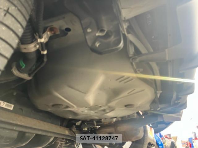 Toyota VITZ 2016-09 8832337-8