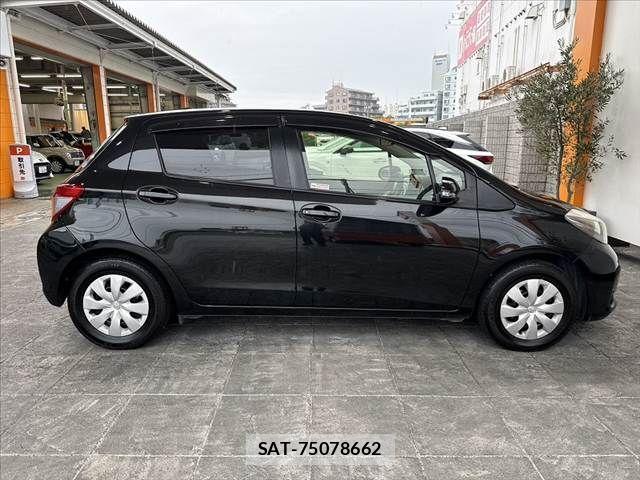 Toyota VITZ 2012-06 8832343-11