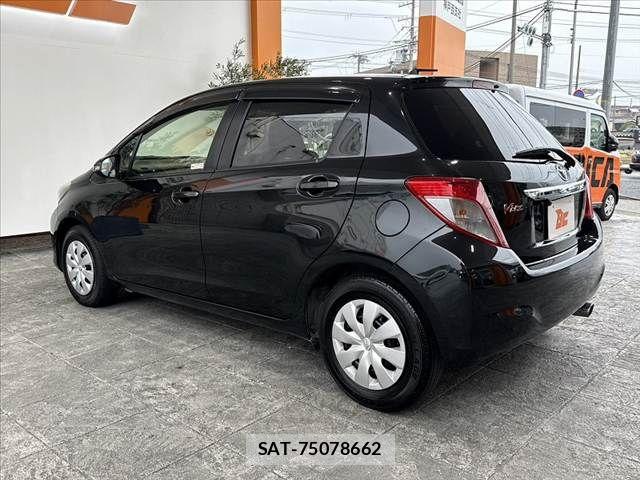 Toyota VITZ 2012-06 8832343-12