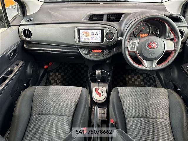 Toyota VITZ 2012-06 8832343-1