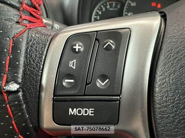 Toyota VITZ 2012-06 8832343-23