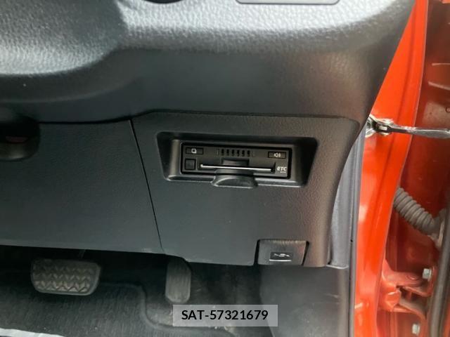 Toyota VITZ 2017-12 8832341-12