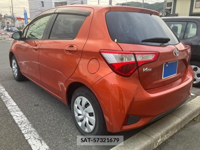 Toyota VITZ 2017-12 8832341-1