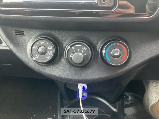 Toyota VITZ 2017-12 8832341-19
