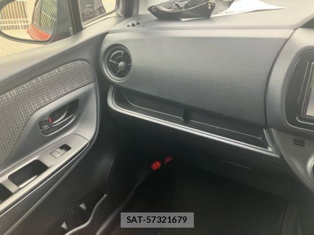 Toyota VITZ 2017-12 8832341-22