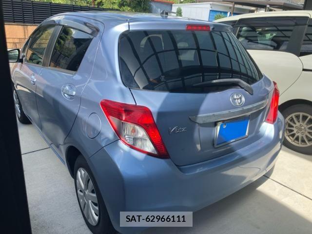 Toyota VITZ 2014-03 8832350-5