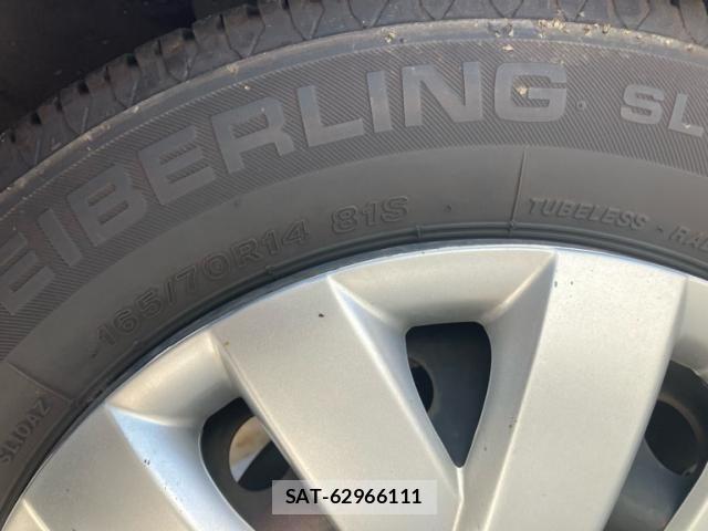 Toyota VITZ 2014-03 8832350-8