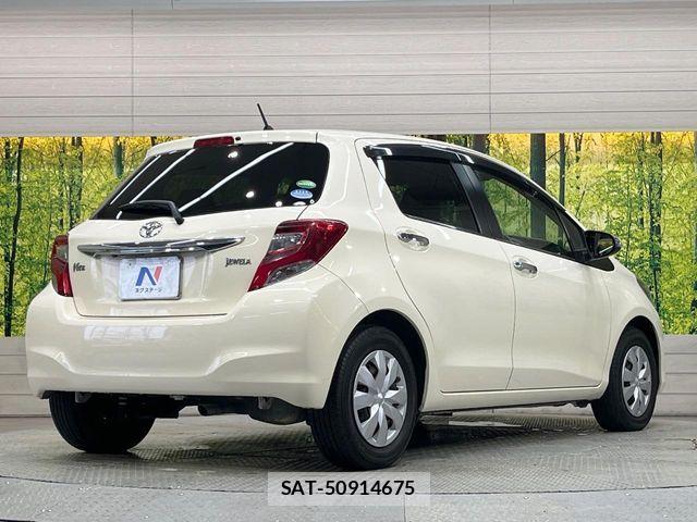 Toyota VITZ 2015-10 8832338-16