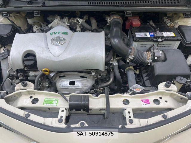 Toyota VITZ 2015-10 8832338-17