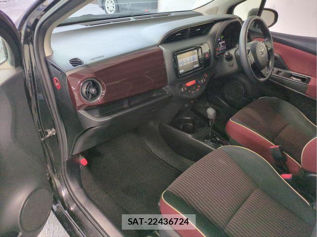 Toyota VITZ 2017-09 8832339-2