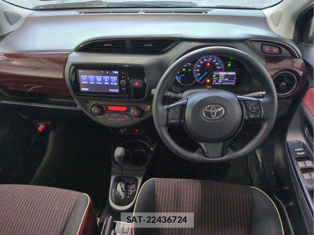 Toyota VITZ 2017-09 8832339-7