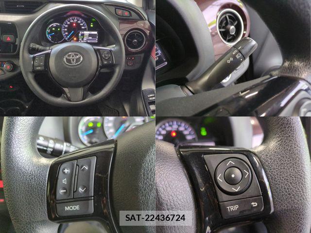Toyota VITZ 2017-09 8832339-8