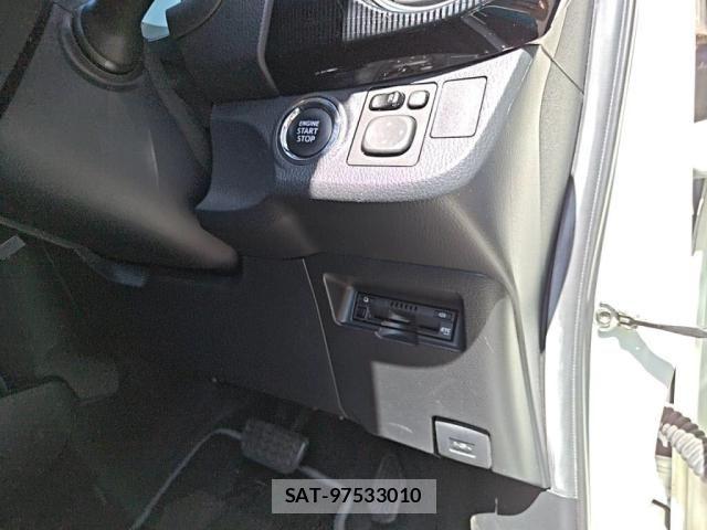 Toyota VITZ 2018-11 8850995-16