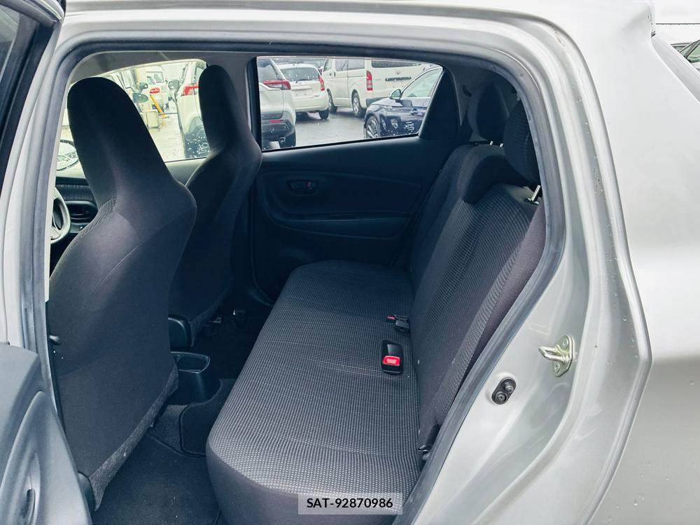 Toyota VITZ 2019-08 8656628-9