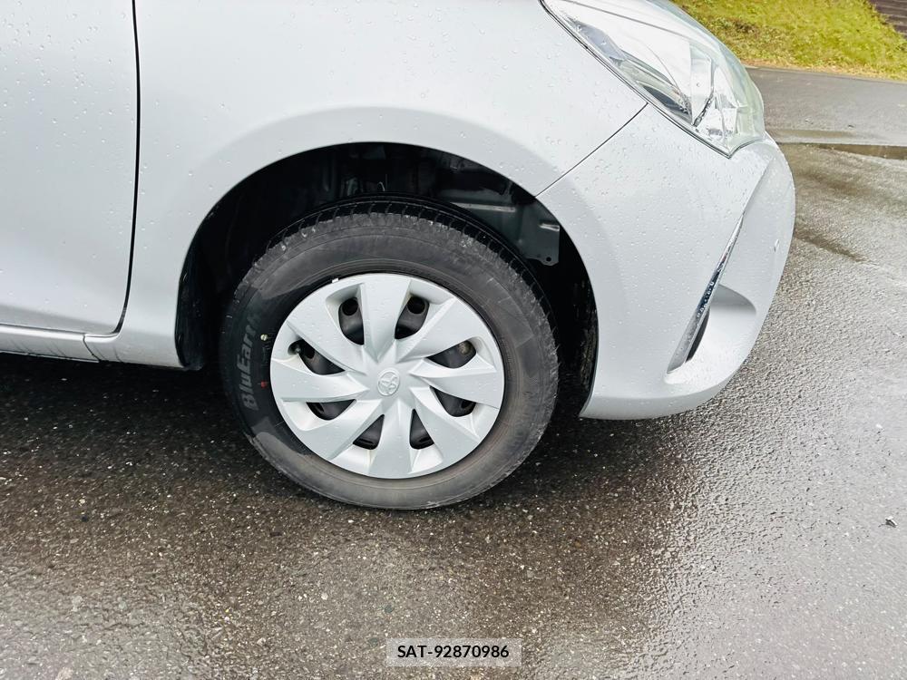 Toyota VITZ 2019-08 8656628-27