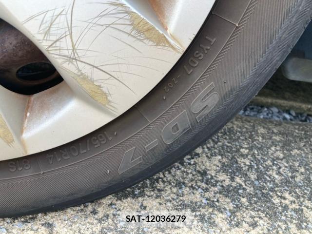 Toyota VITZ 2011-11 8850997-10