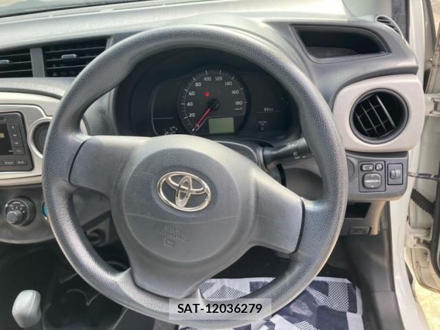 Toyota VITZ 2011-11 8850997-11