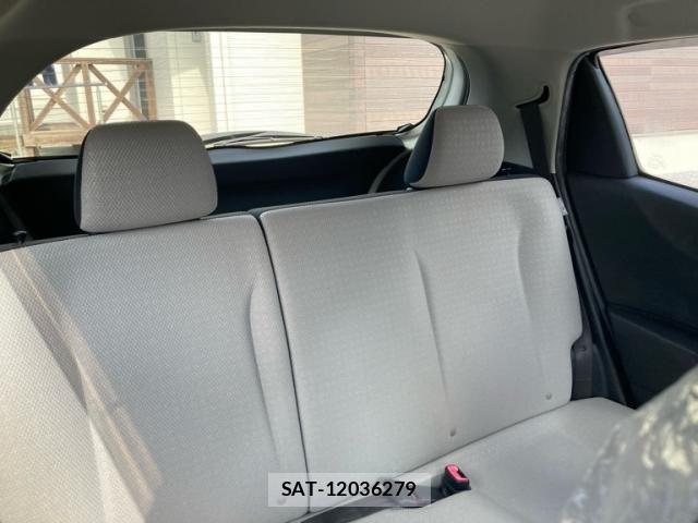 Toyota VITZ 2011-11 8850997-18