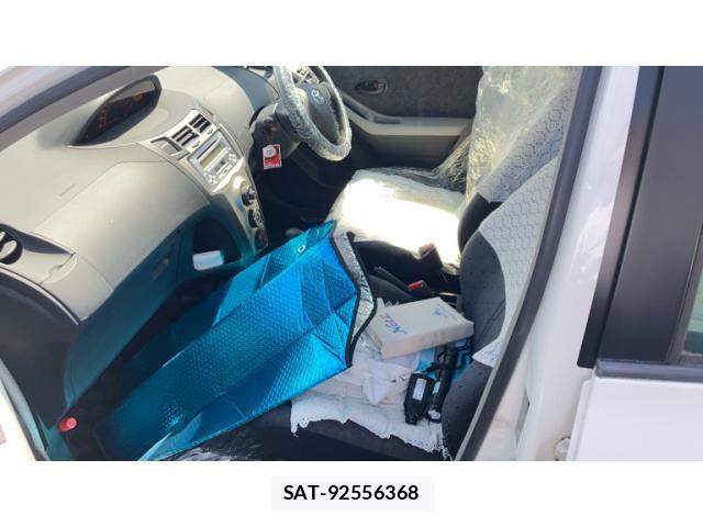 Toyota VITZ 2009-09 8851001-11