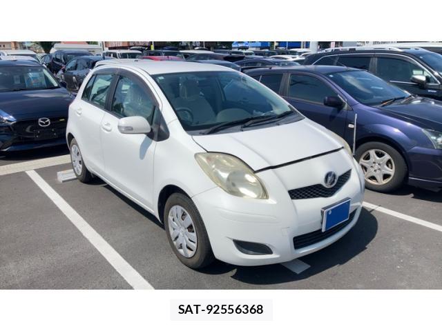 Toyota VITZ 2009-09 8851001-2