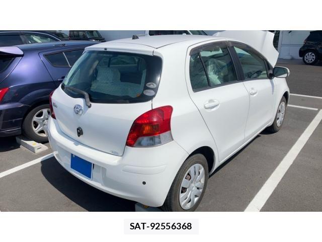 Toyota VITZ 2009-09 8851001-6